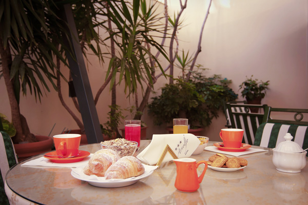 breakfast-hotel-arnolfo-servizi